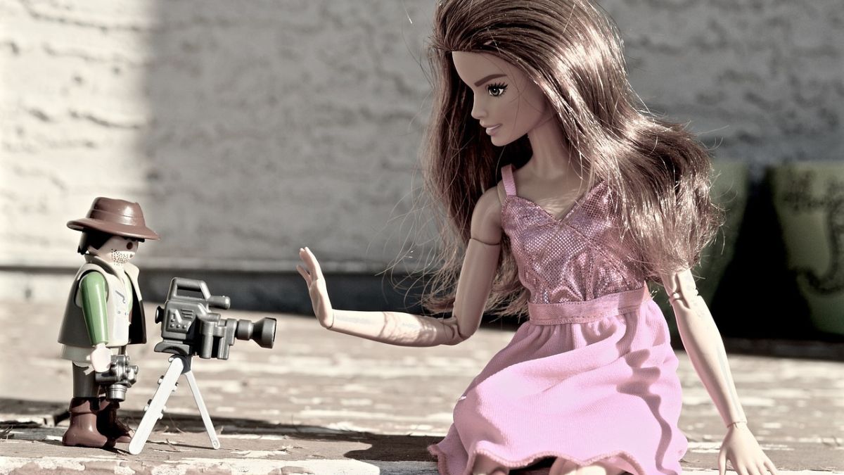Barbie with paparazzi