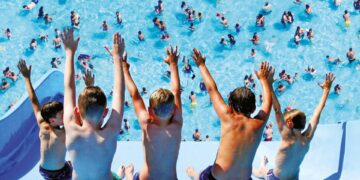 Good reasons for and against the outdoor pool