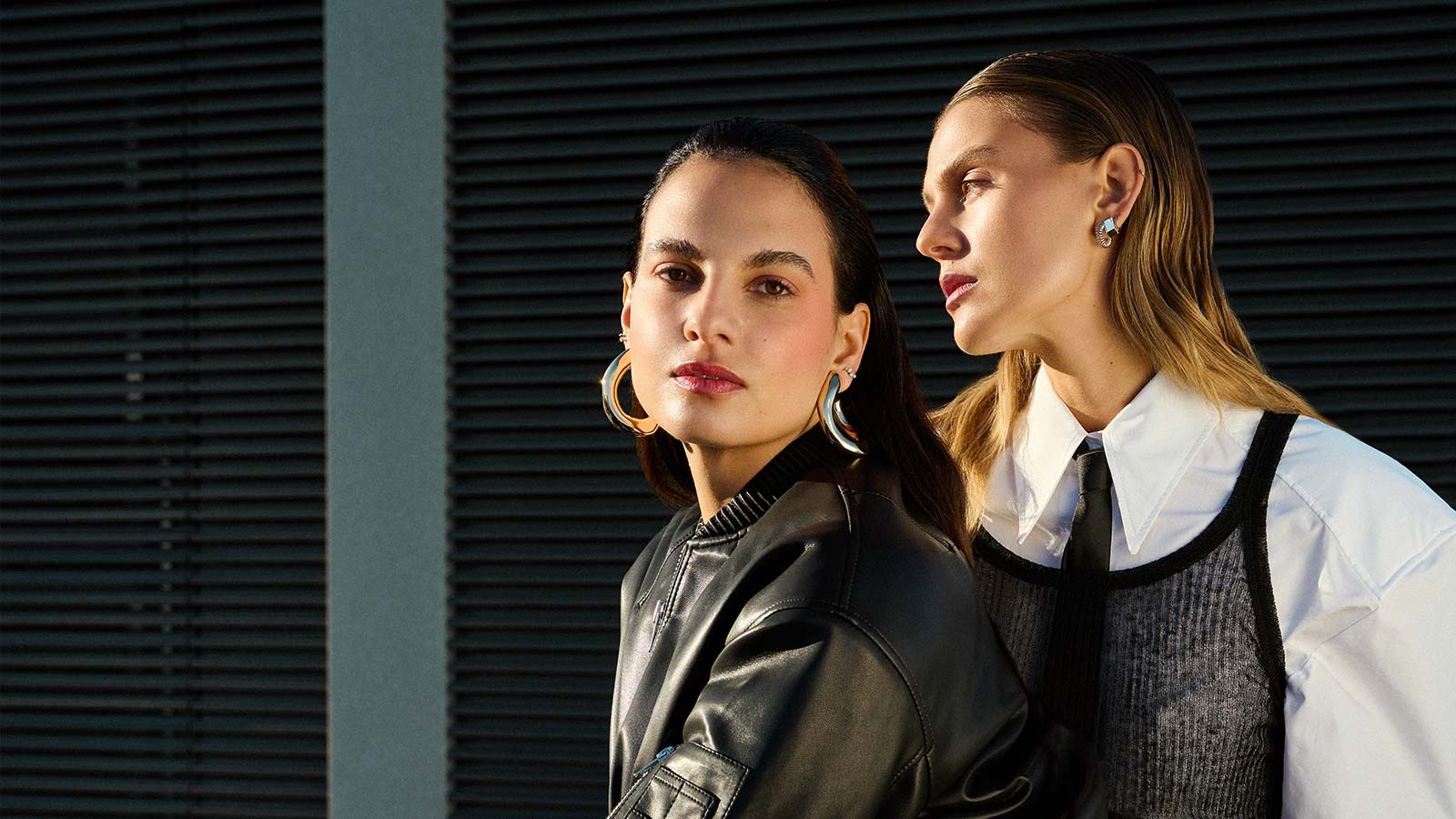 Editorial Manhattan Anna and Alessa Winter