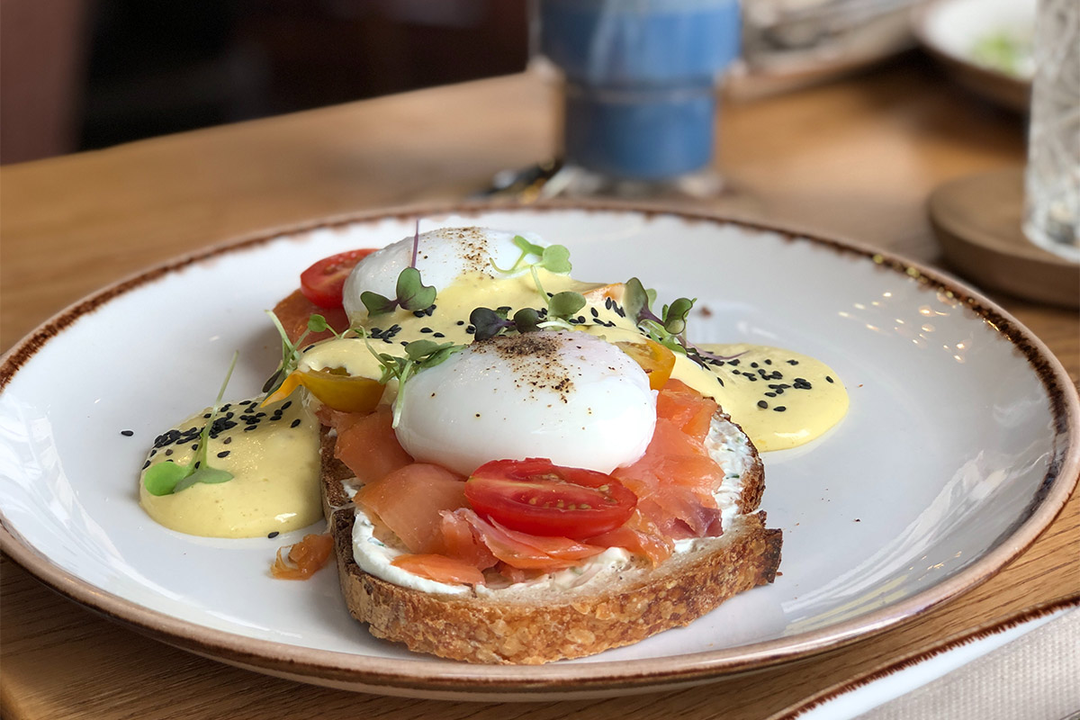 Brunch at the Cafe du bonheur.