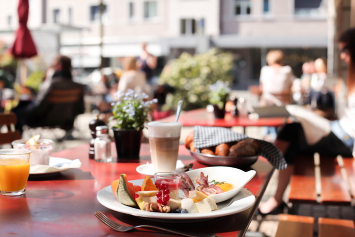 Brunch at the Cafe des Amis.