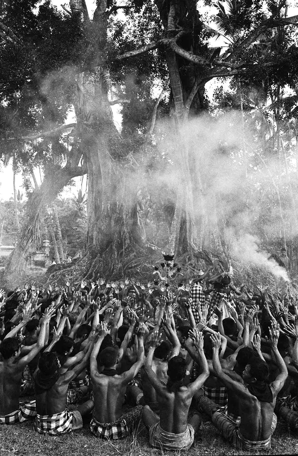 photo basel 2023
Thomas Hoepkers, dancer doing the Ketjak dance, Ubud, Bali, Indonesia, 1965