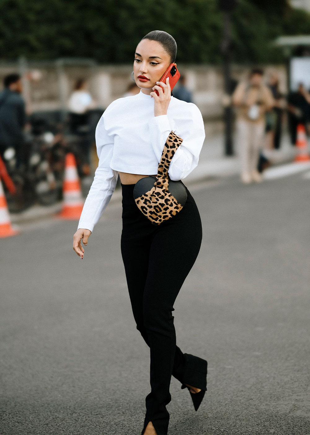 Street style: black and white