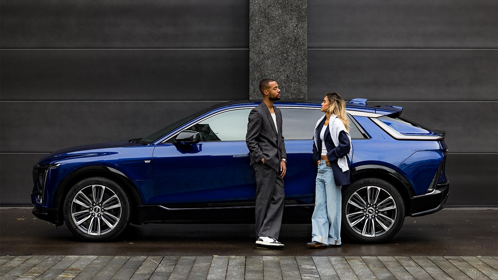 Influencer check: Larissa and Joël Kiassumbua test the new Cadillac LYRIQ teaser