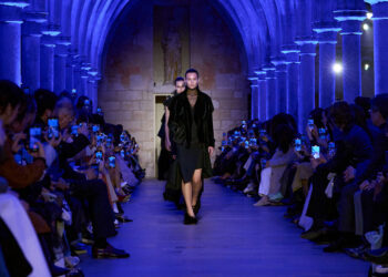 Akris Fall/Winter 2025/26 – The story of blue