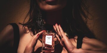 Interview with Elena Spirina from Anomalia Paris