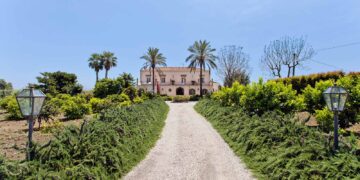 Interview with Rossella Beaugié from The Thinking Traveller