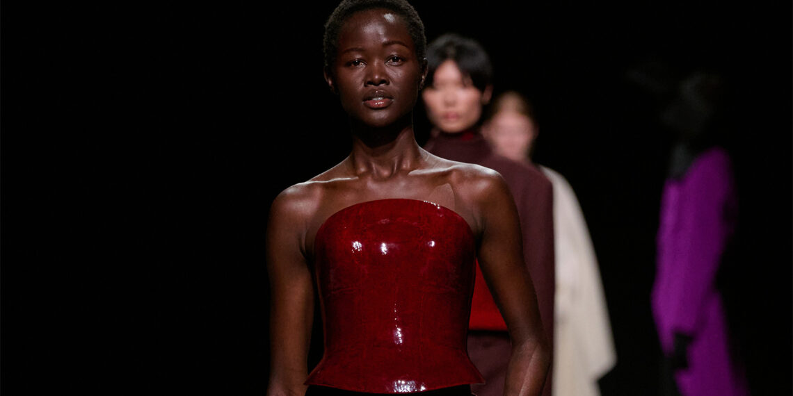 Issey Miyake womenswear Fall/Winter 2026/27: Walking Sculptures