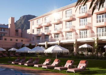 A pink palace: The Mount Nelson Hotel in Cape Town