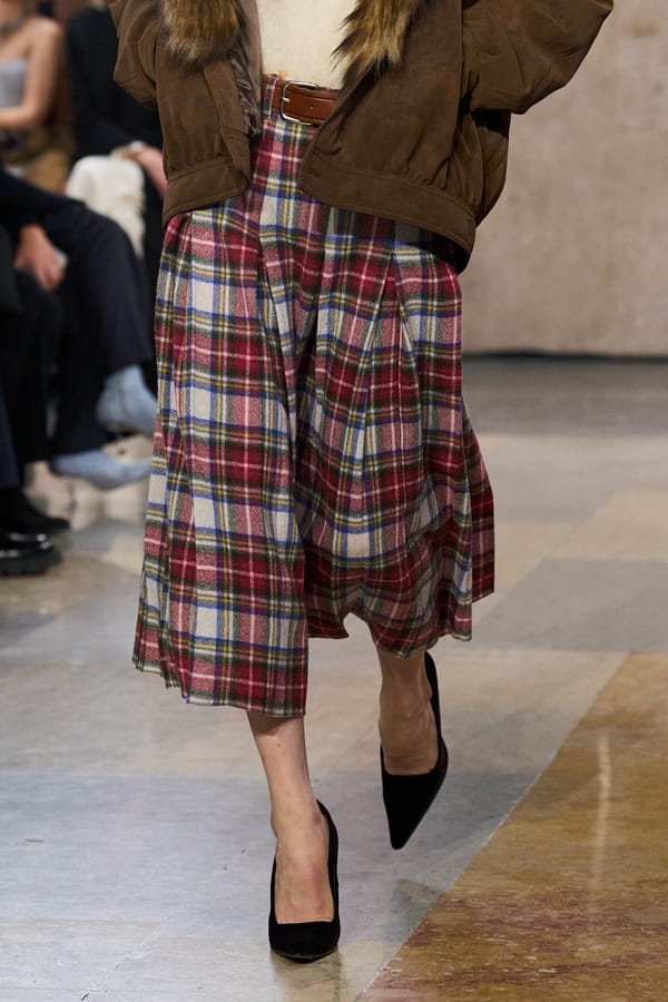 Red and green plaid midi skirt by MM6