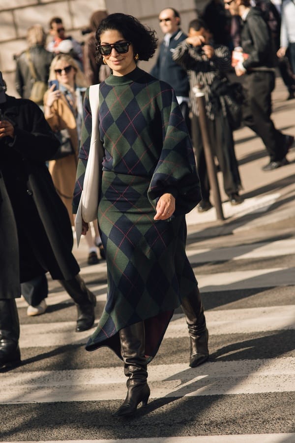 Diamond pattern set with sweater and skirt, Streetstyle Paris